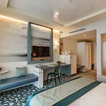 Hotel Opera Mamaia