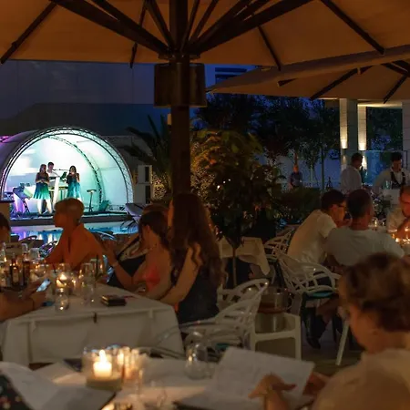 Opera Mamaia