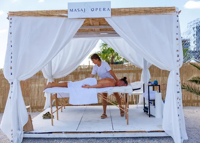 Opera 4* Mamaia