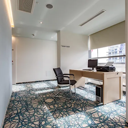 Opera 酒店 马马亚