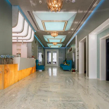 Hotel Opera Mamaja