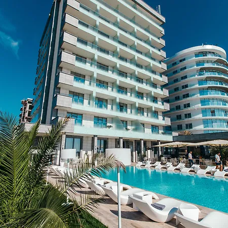 Hotel Opera Mamaia