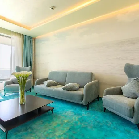 Hotel Opera Mamaja
