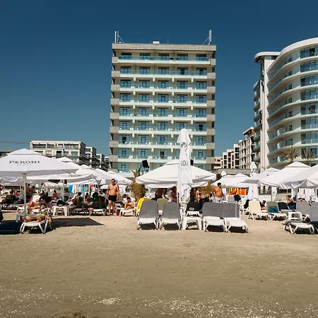 Opera Hotel 4*