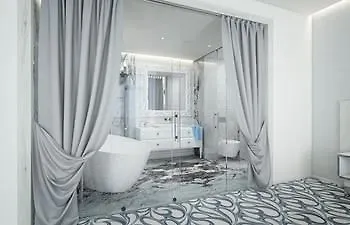 Hotel Opera Mamaia