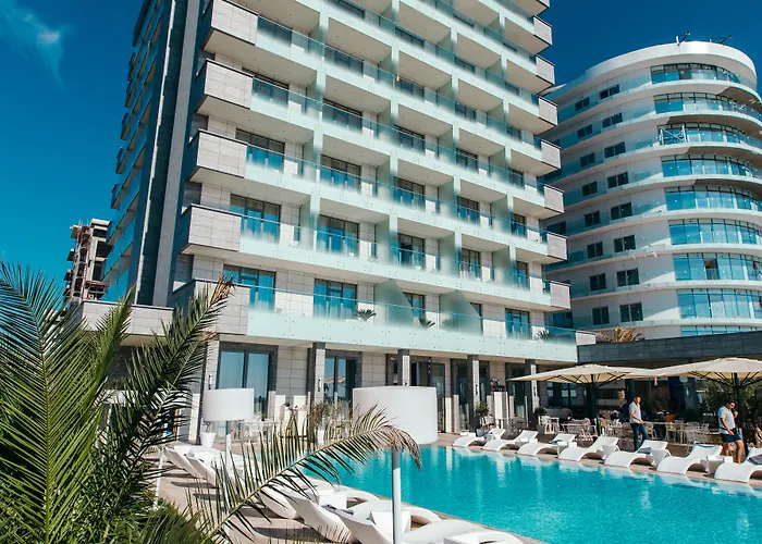 Hotel Opera Mamaia